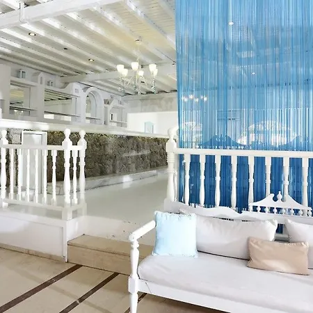 Aphrodite & 4* 卡拉法蒂斯