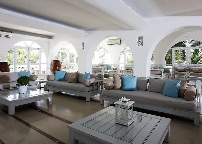 Aphrodite & Hotel 4*